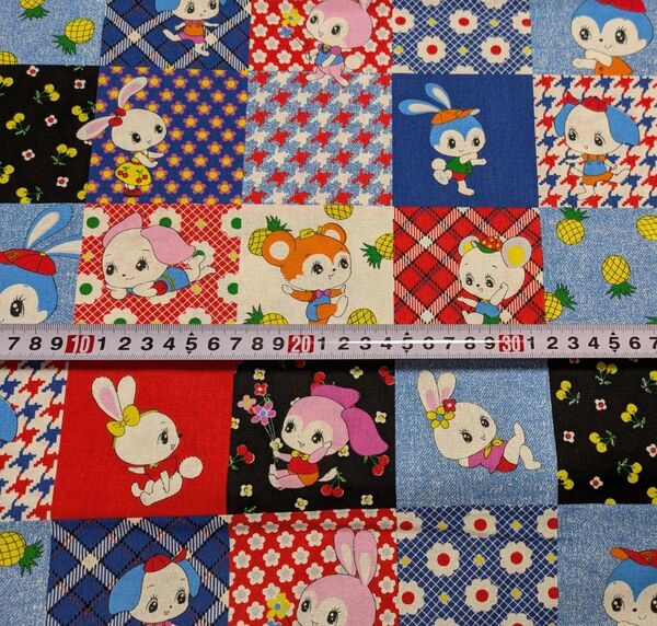 ●廃盤●ハニーチューン●昭和レトロ●パッチ柄●ブルー×赤系●50cm●延長可●