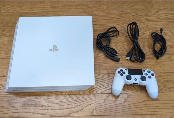 【美品】PlayStation 4 pro CUH-7200B