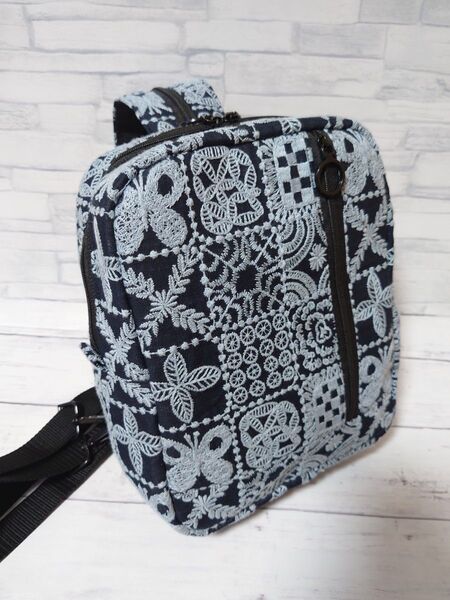 forest tile navy ミナペルホネン ボディバッグ リュック