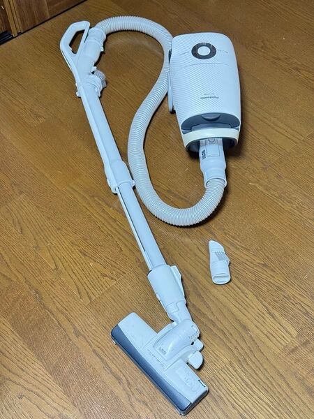 【軽量2.0kg】 掃除機 Panasonic MC-JP500G-W