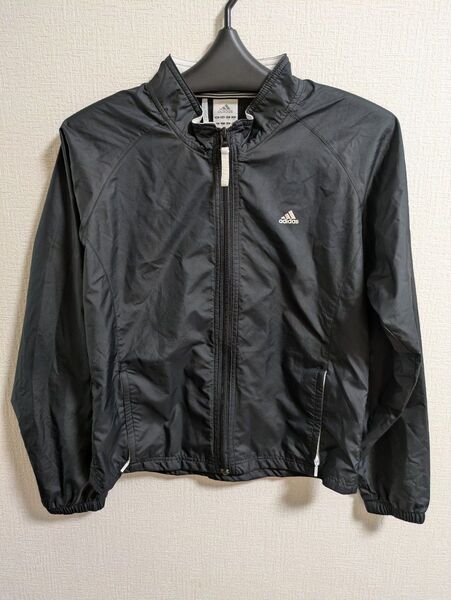 adidas ウィンドブレーカー 黒 スポーツウェア ランニング