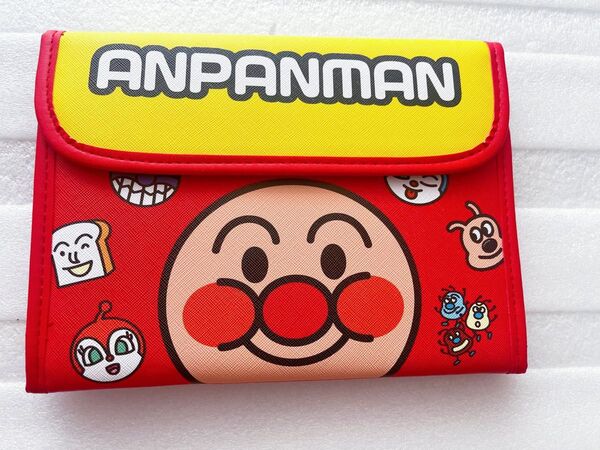 新品アンパンマン母子手帳ケース くすり手帳入れジャバラ式マルチケース 母子手帳ケース
