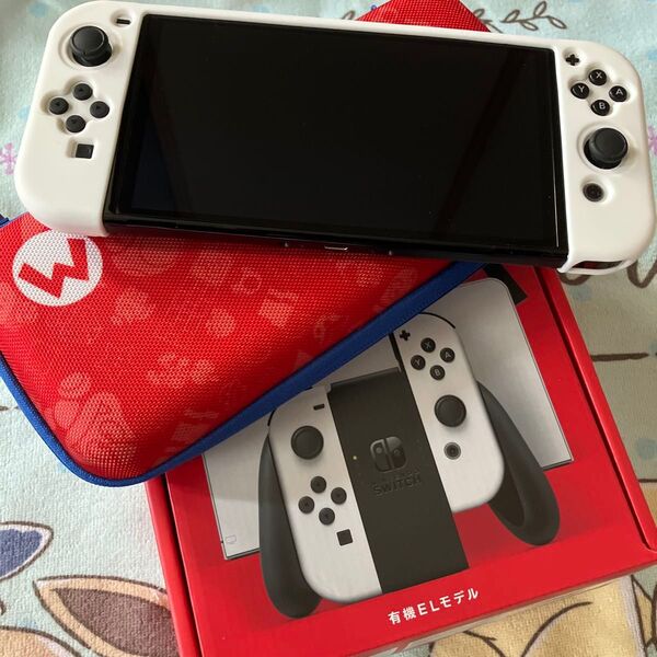 任天堂 Switch 有機ELモデル ホワイト 付属品は、未使用 カバー 液晶シール ケース付き