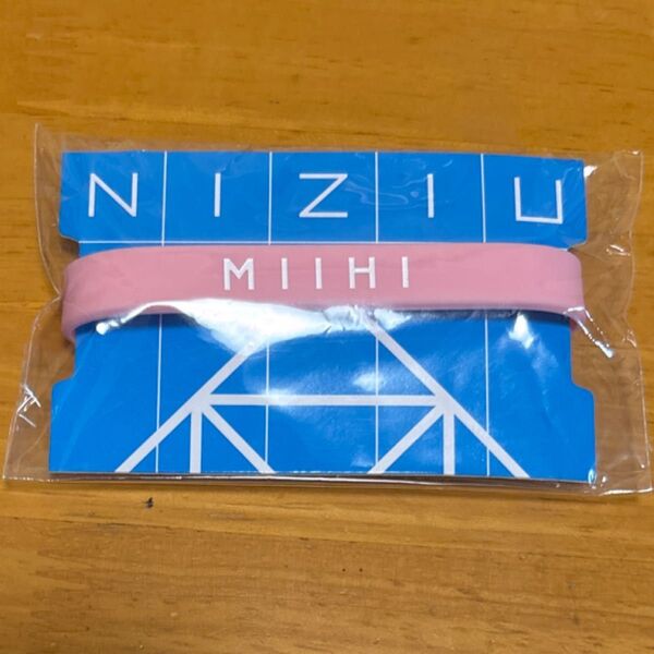 NiziU ミイヒ ラバーバンド リストバンド ポップアップ ポップアップストア