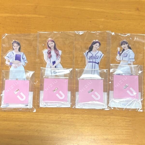 【専用】NiziU アクリルスタンド アクスタ U マコ マヤ アヤカ ミイヒ