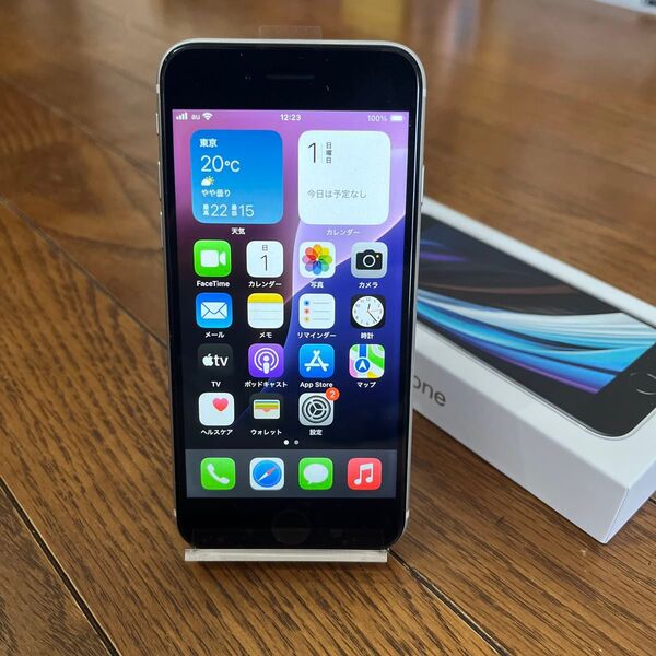 ★画面新品★美品★iPhoneSE2 第2世代 64GB★SIMフリー★ホワイト★バッテリー100%★