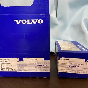 ボルボ純正新品未使用、V40用ブレーキパッド、フロント・リア、セット(フロント品番31341331・リア品番31212184)