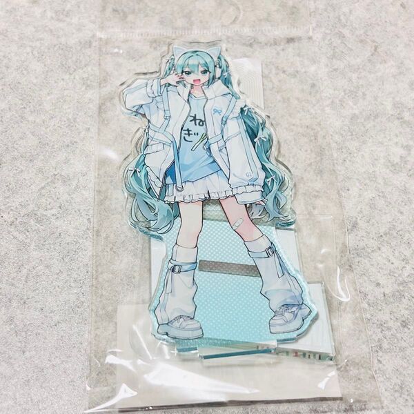 新品初音ミク アクリルスタンド