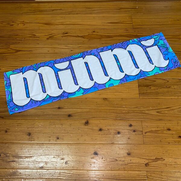 minmi マフラータオル ロゴ入り