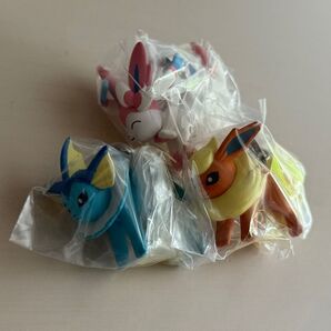 ポケモン つまんでつなげてマスコット ニンフィア シャワーズ ブースター