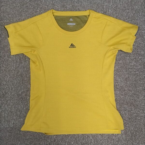 adidas 半袖Tシャツ イエロー