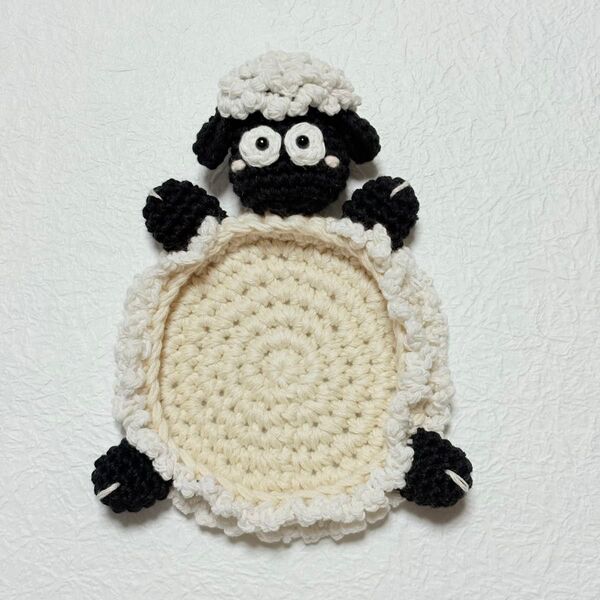 ひつじのコースター 小物入れ トレー ハンドメイド あみぐるみ