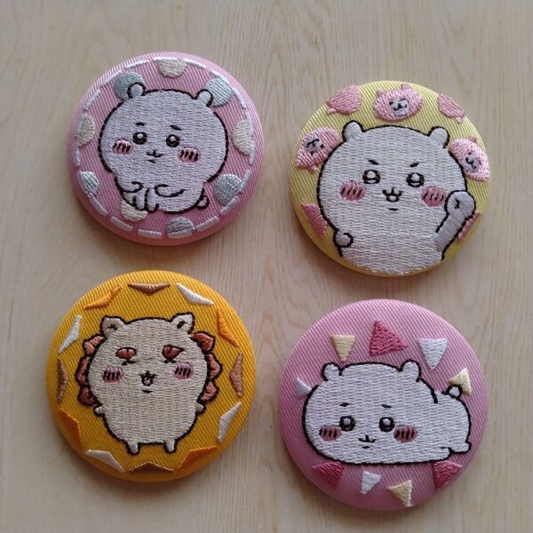 ちいかわ 刺繍缶バッジ 4つセット