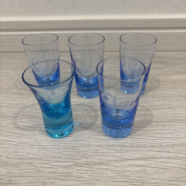 洗浄済み 冷酒に ブルーカット 小さなグラス 5個セット