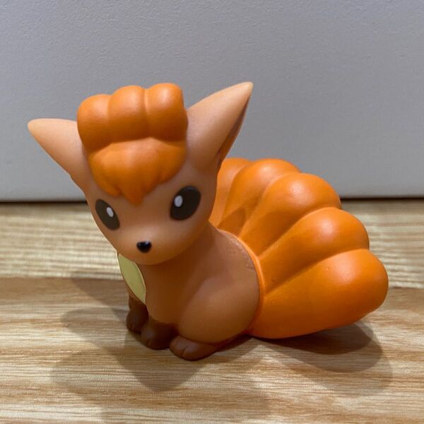 ポケモンキッズ ロコン ソフビ 指人形