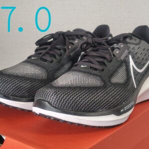 NIKE vomero17 ナイキ ボメロ17 サイズ9 27.0cm ZOOM メンズ 新品未使用品