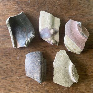 古唐津の陶片です。箸置き用に。5個。