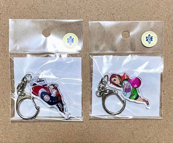 ダンダダン ゲンガテン アクリルキーホルダー オカルン モモ