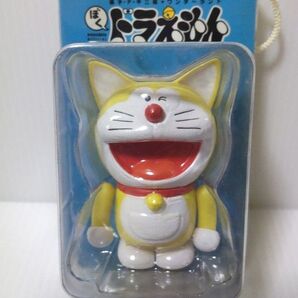 限定品 2004年 耳付 ドラえもん キューブリック フィギュア