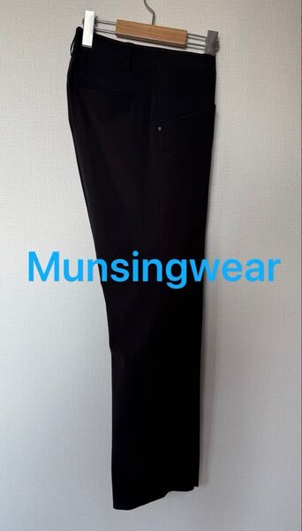 Munsingwear マンシングウェア レディース ゴルフパンツ【美品】9号 ブラック色