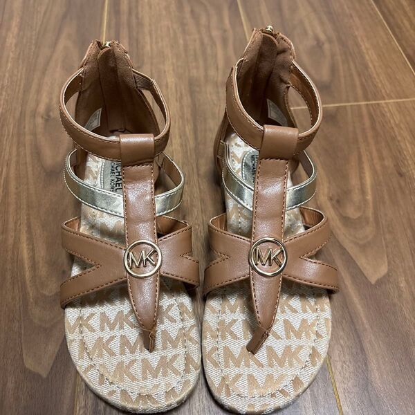 美品 ハワイ購入 Michael Kors ブラウン サンダル 20.0cm