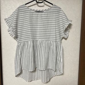ストライプ フリル トップス