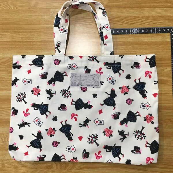 ハンドメイド 手提げ袋 レッスンバッグ 入園入学に アリス柄