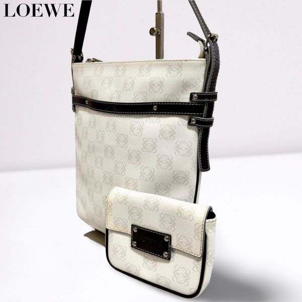 美品 LOEWE ロエベ ショルダーバッグ アナグラムホワイト系 キャンバス レザー ポーチ レディース 肩掛け クロスボディ