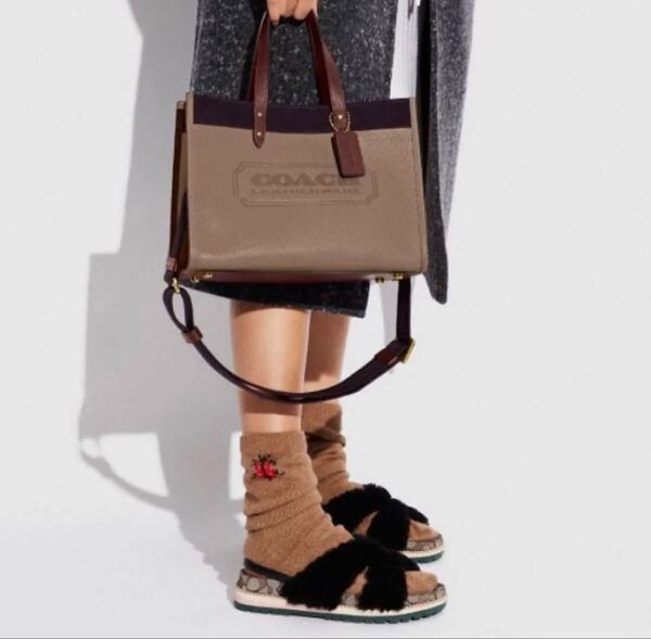 COACH コーチ フィールド トート 30 カラーブロック ウィズ コーチ バッジ 6035