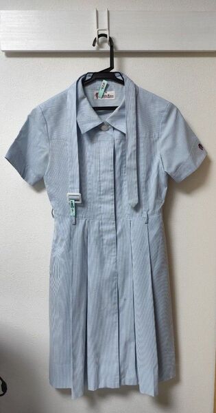 制服 ワンピース 夏服