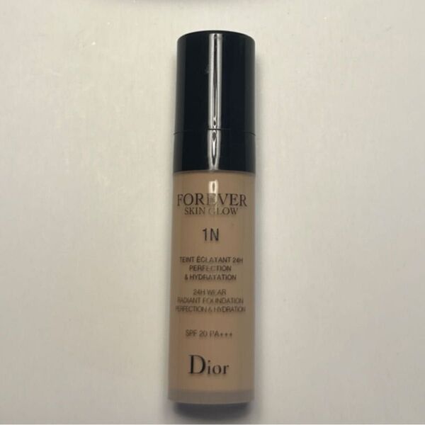 Dior ディオールスキン フォーエヴァー フルイド グロウ リキッドファンデーション 1N 5ml ミニボトル