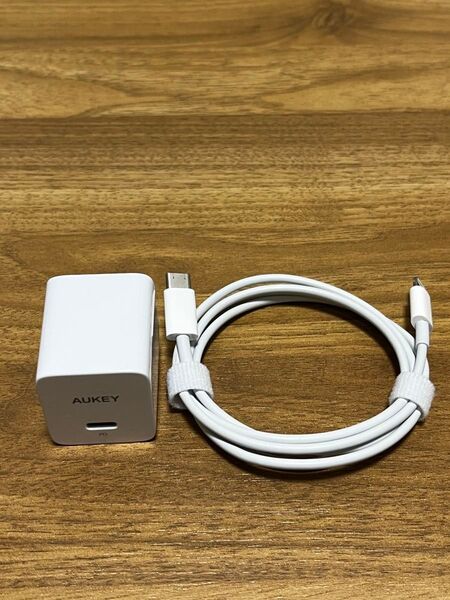 AUKEY USB PD 30W充電器