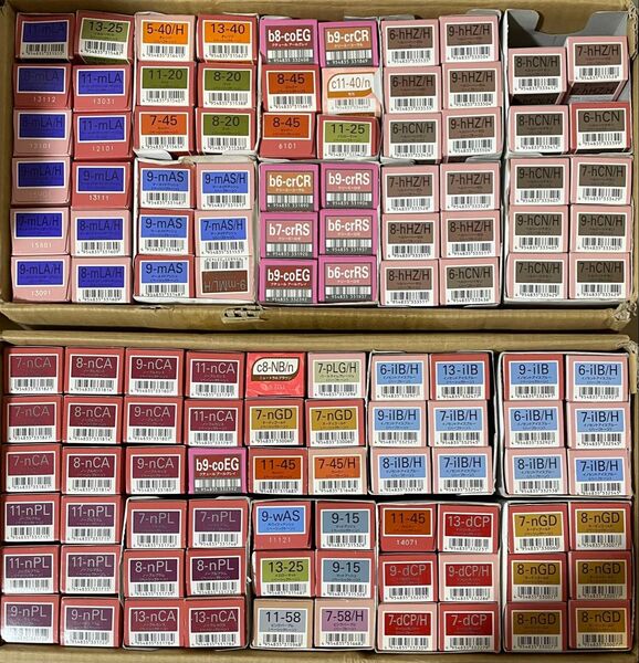 カラー1剤(1本単位〜可)ミルボン オルディーブ 1本のみ800円 2本以上なら格安 5本以上なら250円/本