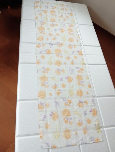 【美品】花柄大判ストール オレンジ×紫×白×黄緑 薄手 春夏 サイズ180cm×50cm