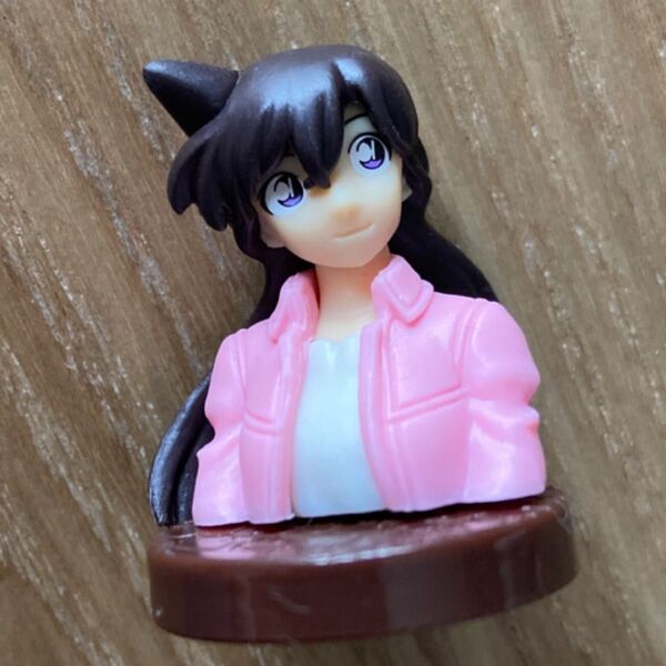 名探偵コナン エッグチョコ 毛利蘭 ミニフィギュア