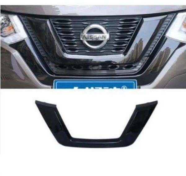 日産 エクストレイル T32系 後期 フロントグリルカバー ブラック 未使用