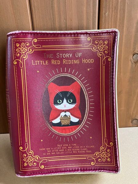 フェリシモ猫部 童話の世界 洋書風ポーチ ブック型 赤ずきんちゃん
