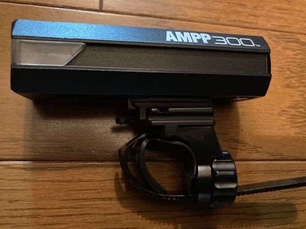キャットアイ AMMP 300 ヘッドライト CATEYE