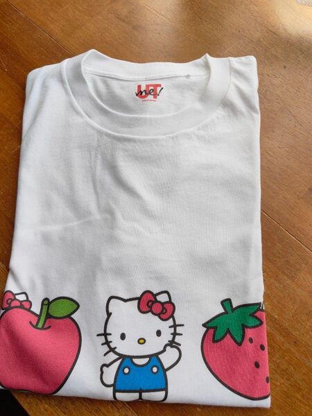 ユニクロ UT.Tシャツ ハローキティ Lサイズ