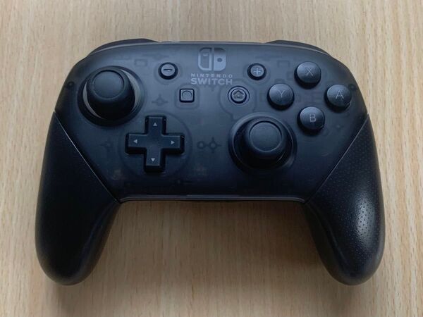 美品 Nintendo Switch Proコントローラー HAC-013 任天堂 プロコン ニンテンドースイッチ