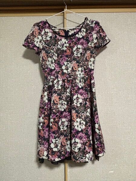 ★レストローズ L‘EST ROSE 姫系花柄ワンピース★Mサイズ ひざ丈 半袖ワンピース