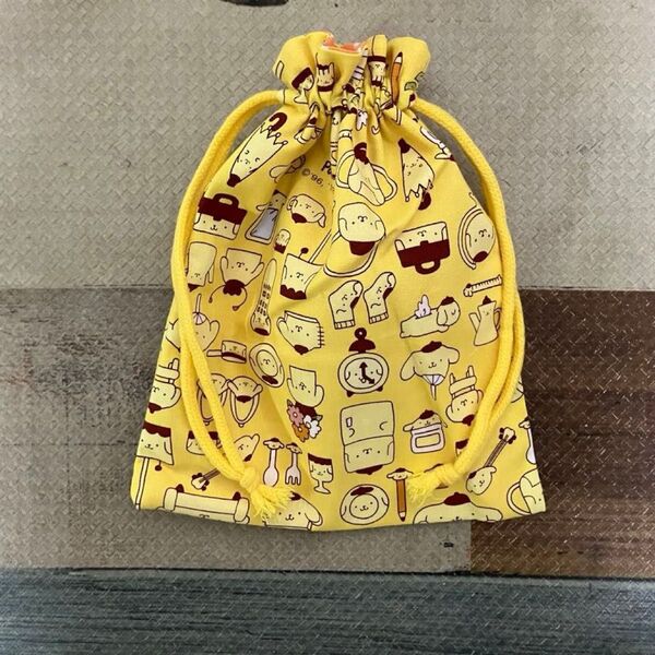 新品 ハンドメイド ポムポムプリン 巾着袋 給食袋 サンリオ 小物入れ 巾着 ポーチ コップ袋