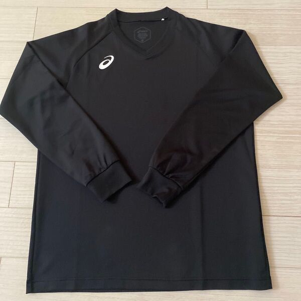 【asics】アシックスロゴ入り長袖VネックTシャツ Mサイズ ブラック