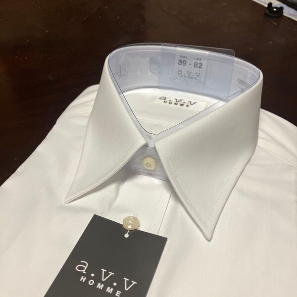 a.v.v homme 形態安定白無地ワイシャツ M(39-82) 未使用