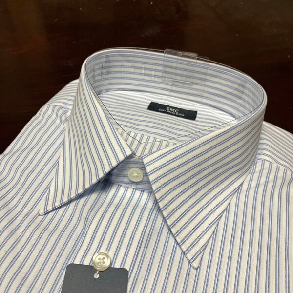 SMC(shirt maker choya)形態安定 白地×ブルーストライプワイシャツ LL(43-82)百貨店向けブランド