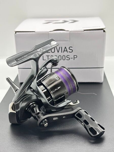 24ルビアス LT2000S-P リールスタンド ハンドル改 極美品 ブラック仕様