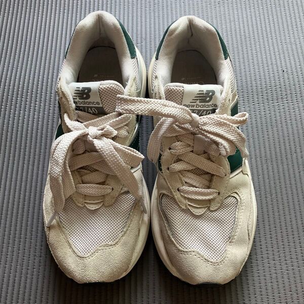New Balance 57/40 スニーカー 24.5cm ホワイト/グリーン