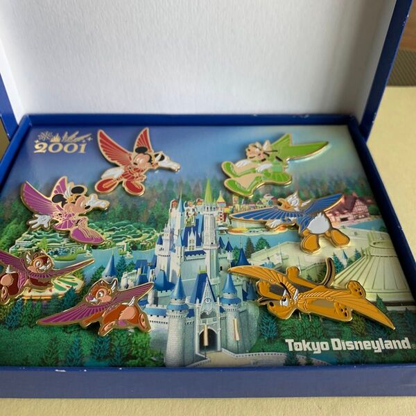 東京ディズニーランド ピンバッジ7個セット 2001年 ミッキー ミニー ドナルド