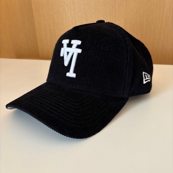 New Era 9FORTY LA 海外限定モデル ニューエラ 逆口ゴ 反転ロゴ コーデュロイ ドジャース ブラック