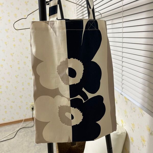 花柄トートバッグ
